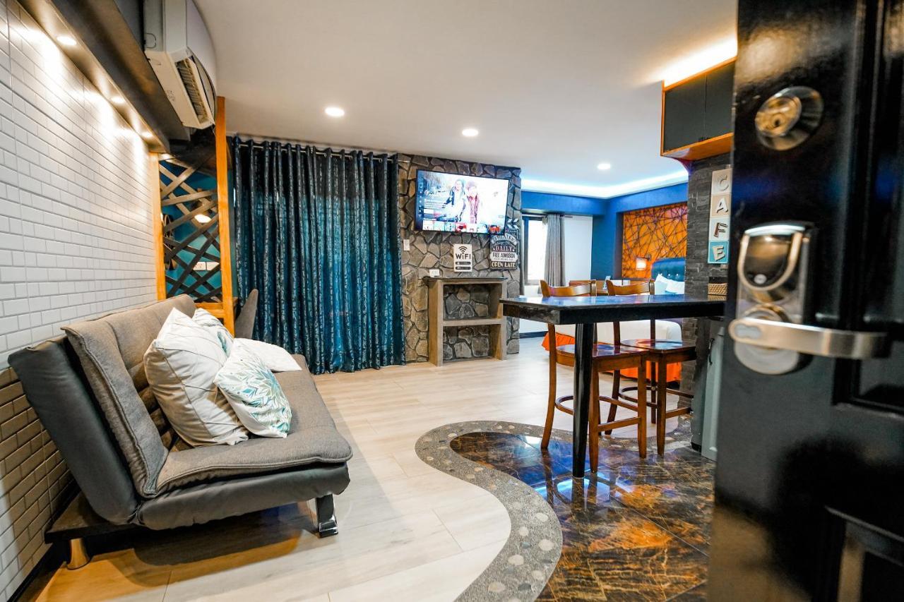 Clockworkorange Luxury Suites With Netflix Mactan Exterior foto