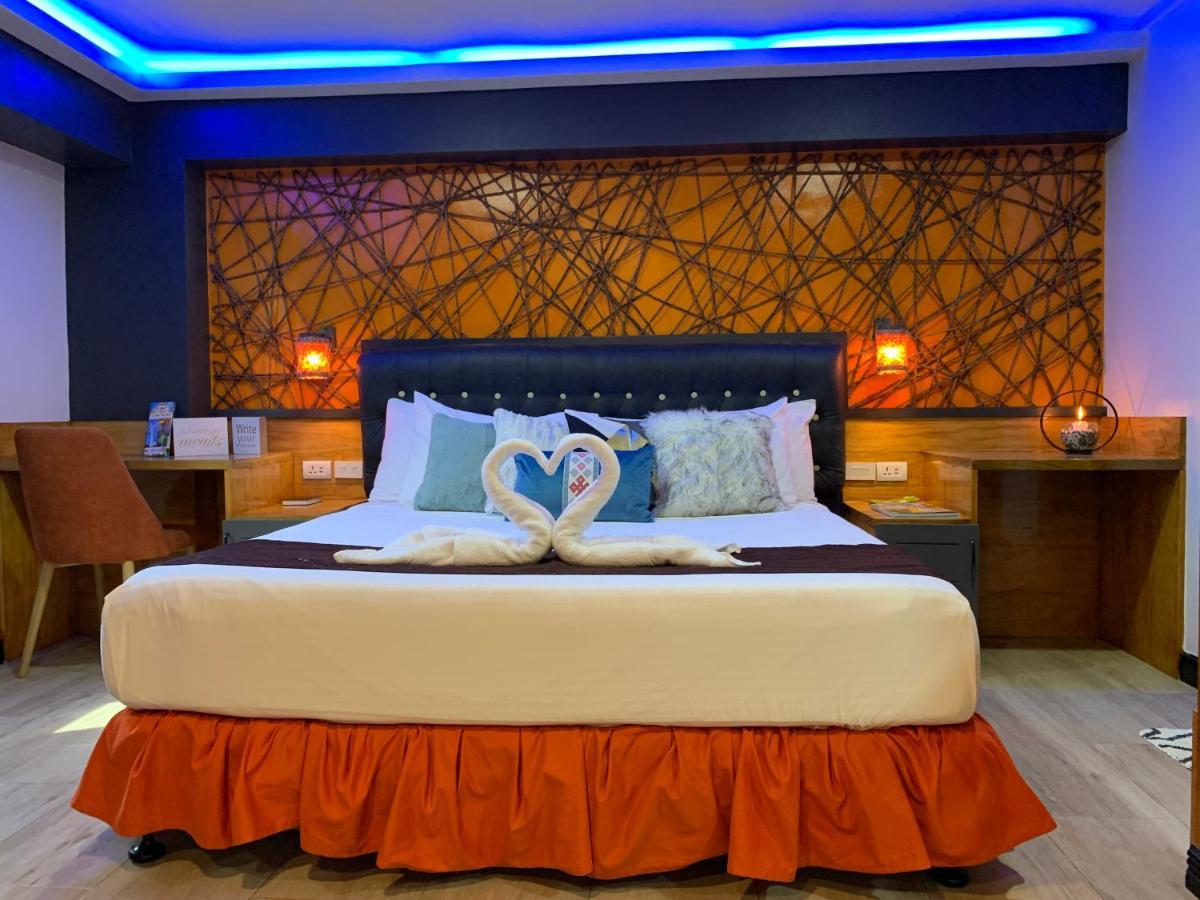 Clockworkorange Luxury Suites With Netflix Mactan Exterior foto