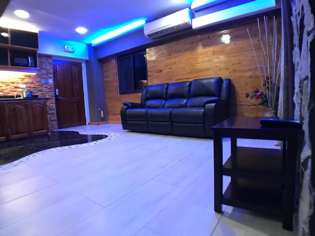 Clockworkorange Luxury Suites With Netflix Mactan Exterior foto