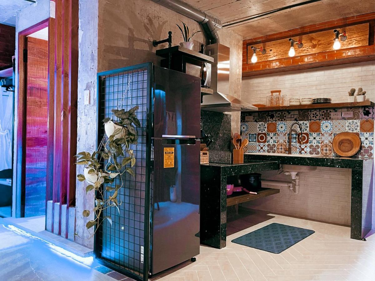 Clockworkorange Luxury Suites With Netflix Mactan Exterior foto