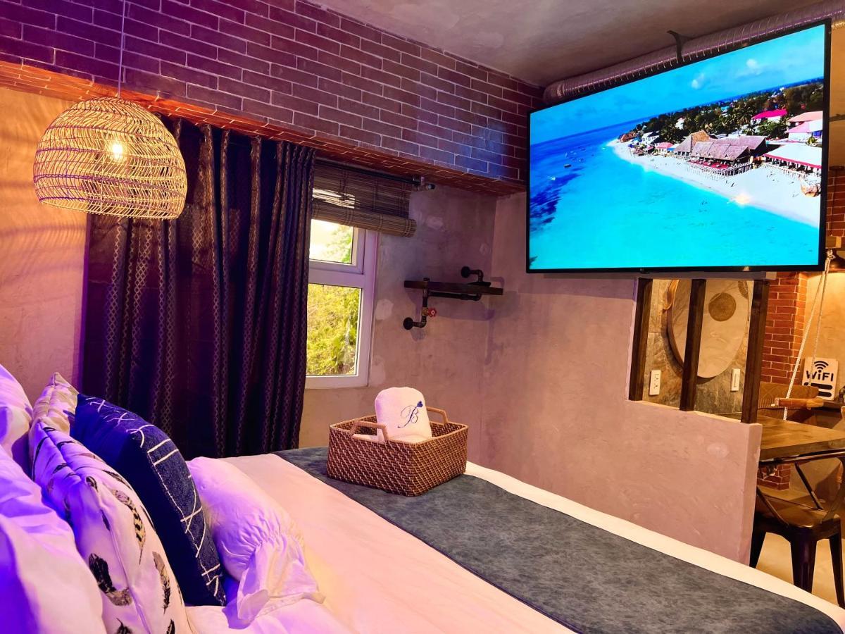 Clockworkorange Luxury Suites With Netflix Mactan Exterior foto