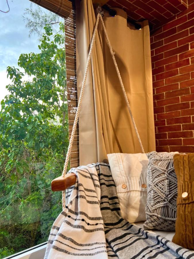 Clockworkorange Luxury Suites With Netflix Mactan Exterior foto