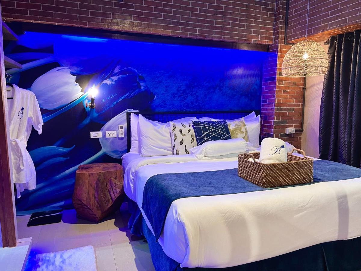 Clockworkorange Luxury Suites With Netflix Mactan Exterior foto